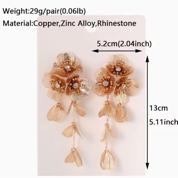 Zara Kate Middleton Famous Cascading Floral Earrings - Picture 4 of 14